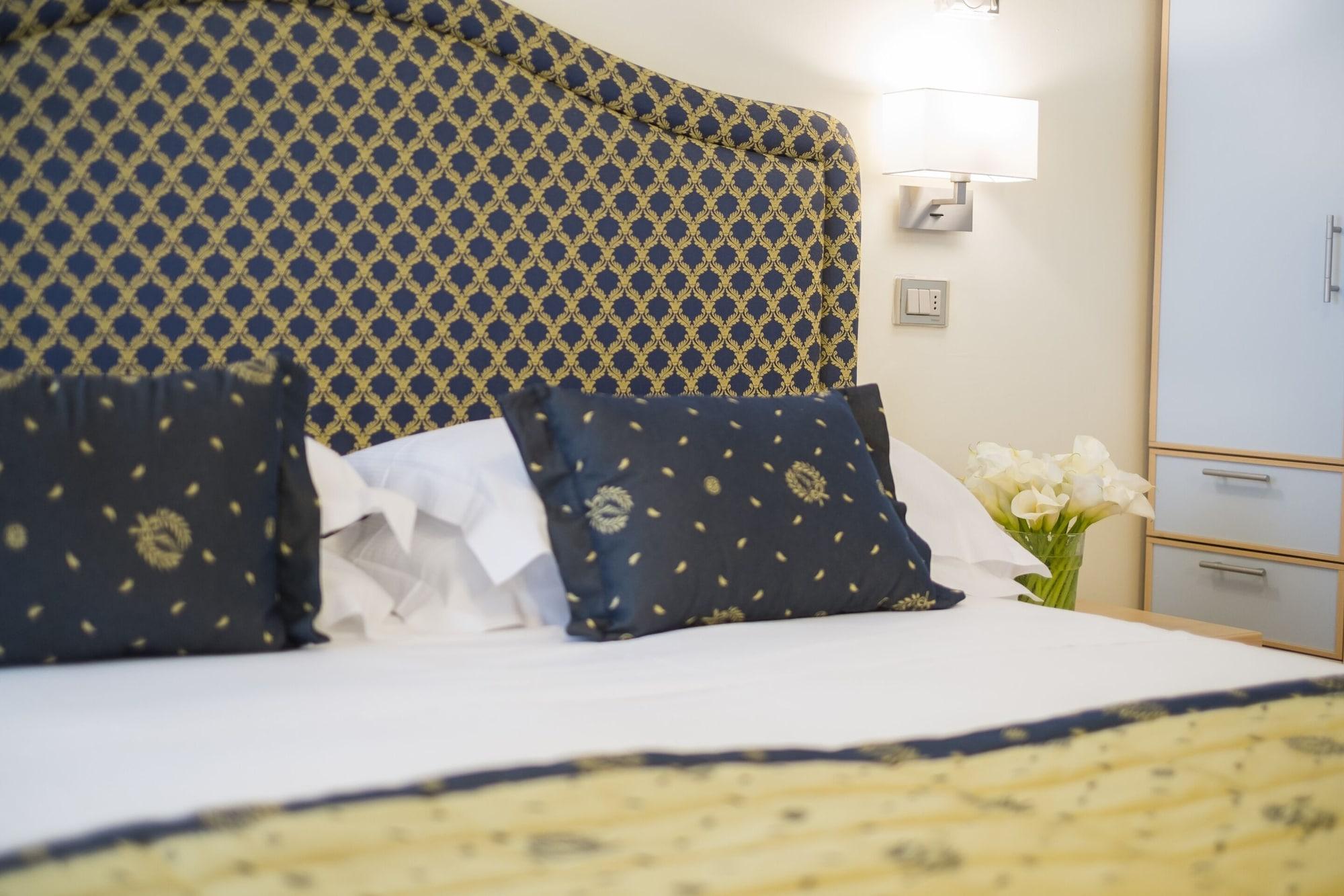 Hotel Mon Cheri Riccione Luaran gambar