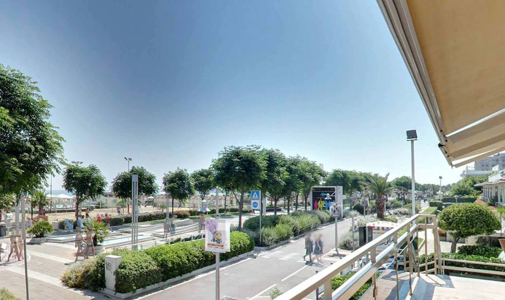 Hotel Mon Cheri Riccione Luaran gambar