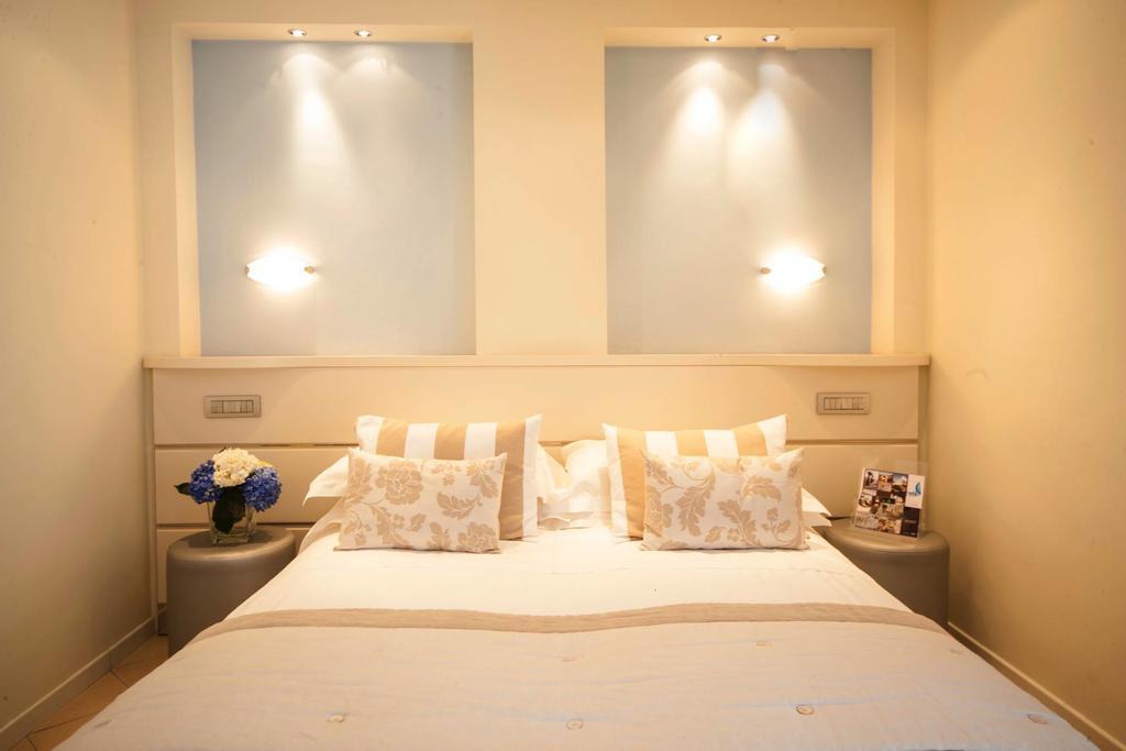 Hotel Mon Cheri Riccione Luaran gambar